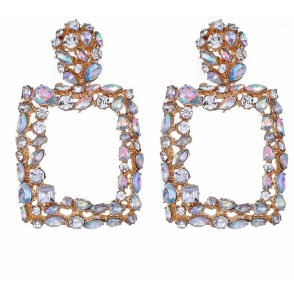 Chic crystal earrings